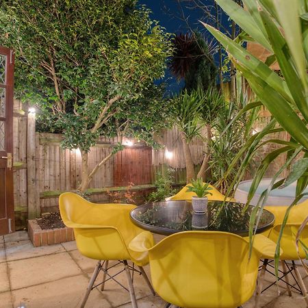 London Fulham - Hot Tub, Parking, Games & Cinema Room Экстерьер фото