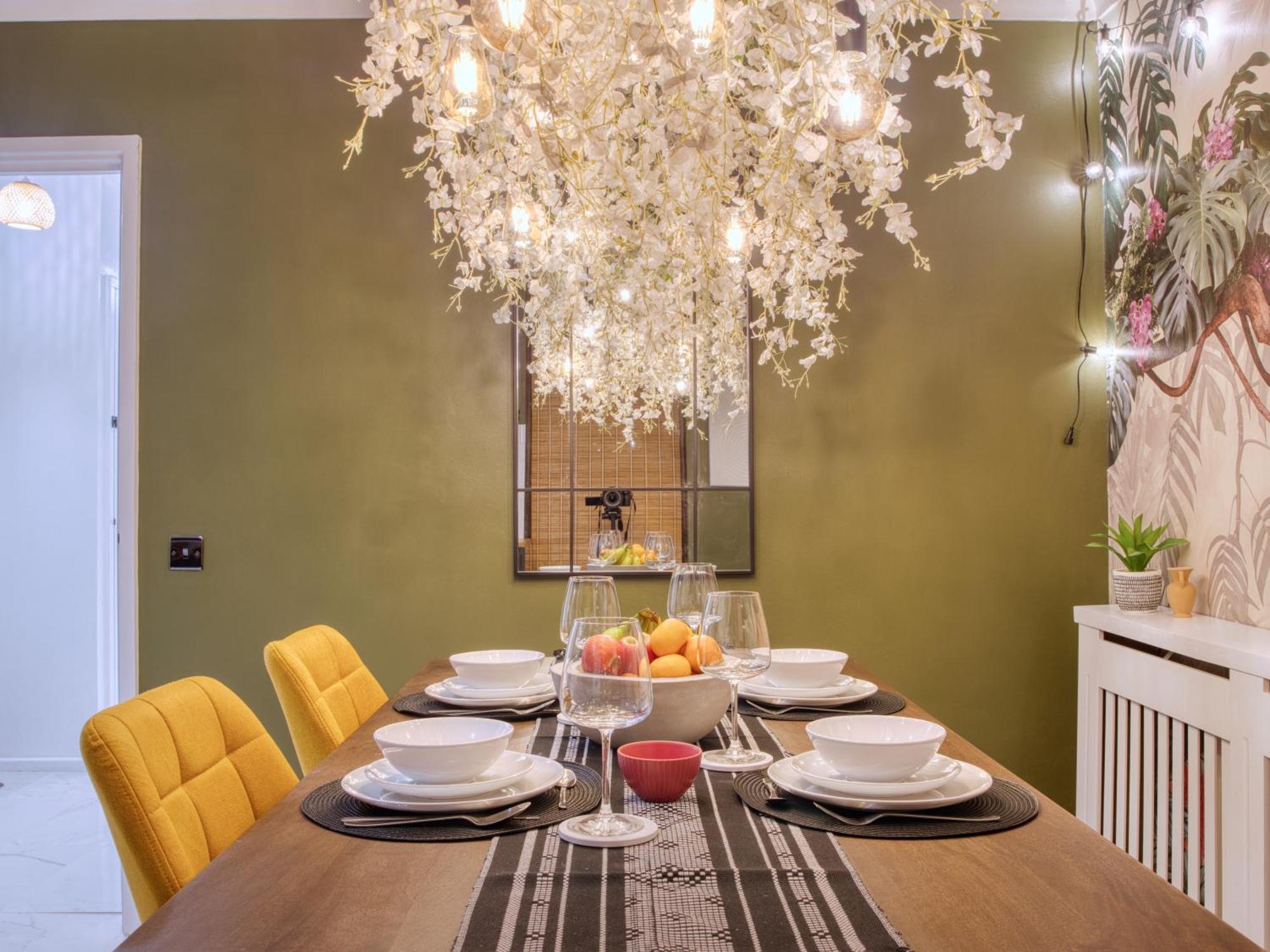 London Fulham - Hot Tub, Parking, Games & Cinema Room Экстерьер фото