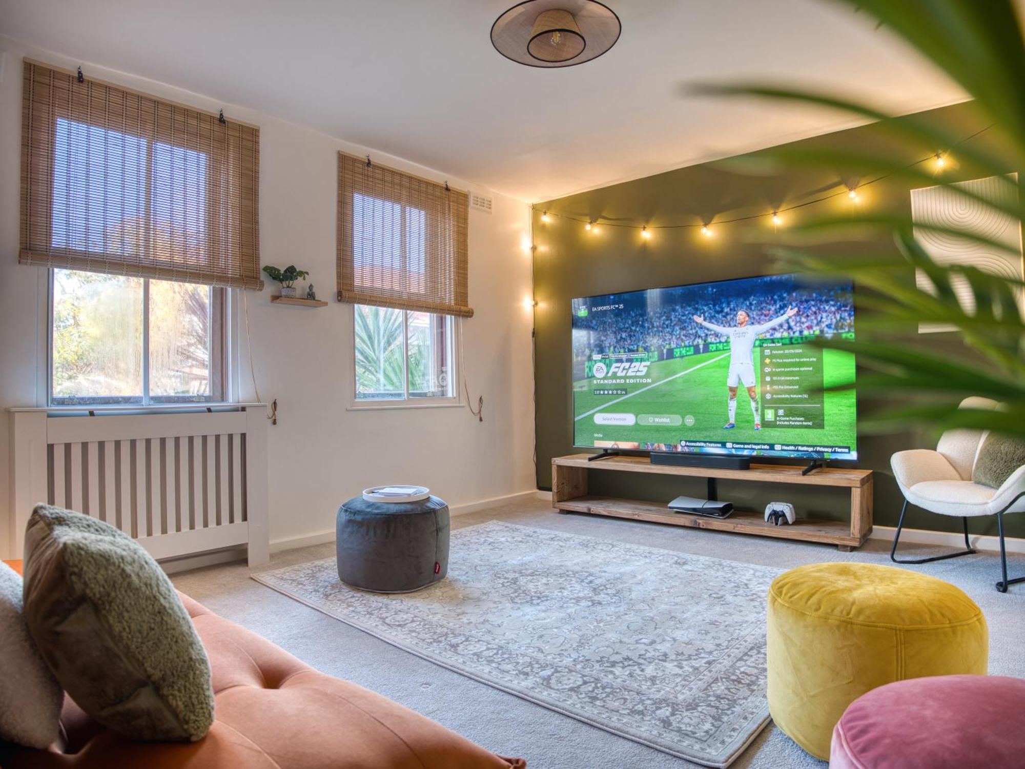 London Fulham - Hot Tub, Parking, Games & Cinema Room Экстерьер фото