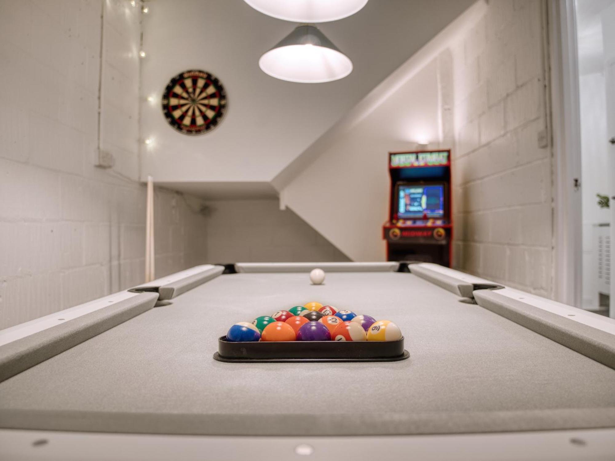 London Fulham - Hot Tub, Parking, Games & Cinema Room Экстерьер фото