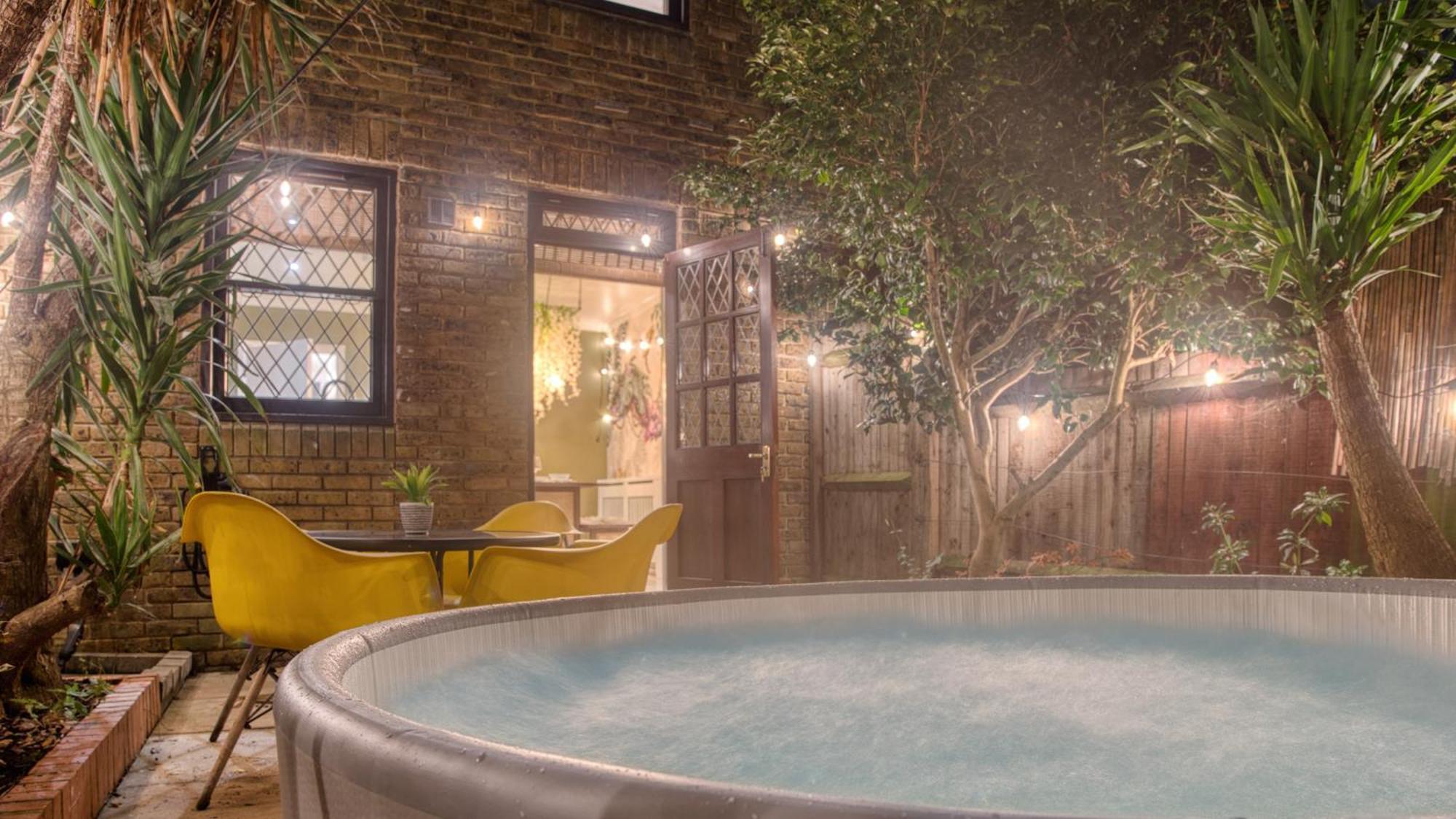 London Fulham - Hot Tub, Parking, Games & Cinema Room Экстерьер фото