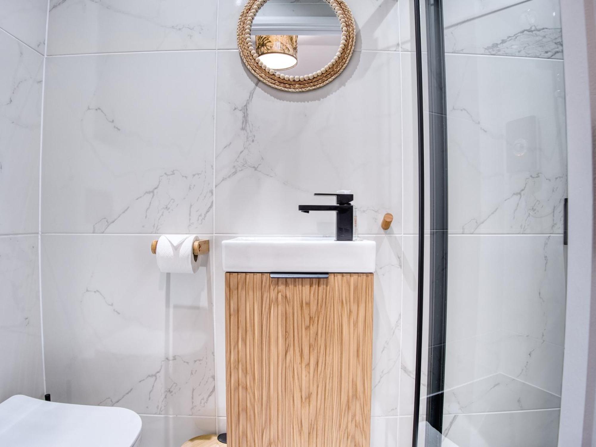 London Fulham - Hot Tub, Parking, Games & Cinema Room Экстерьер фото