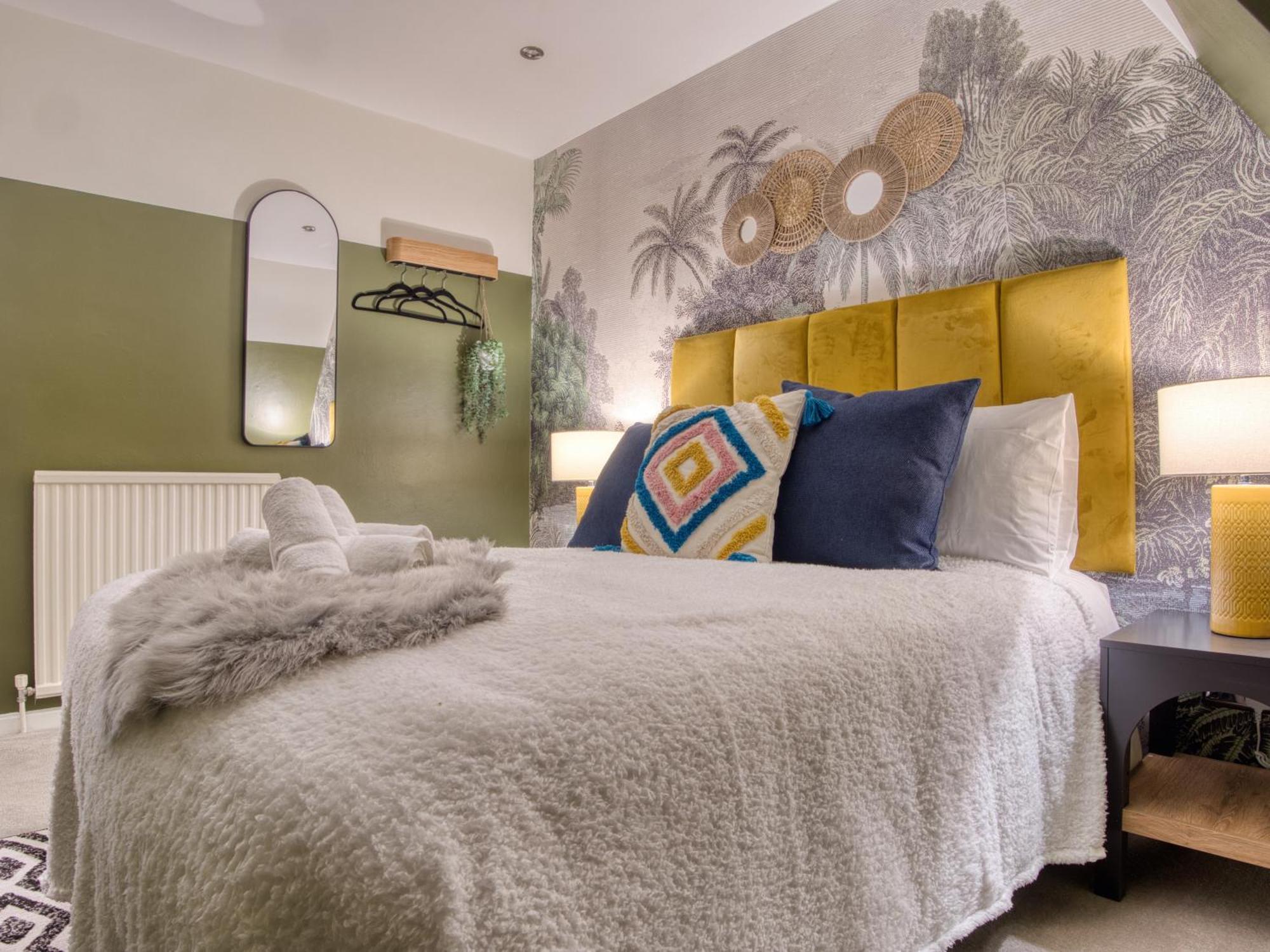 London Fulham - Hot Tub, Parking, Games & Cinema Room Экстерьер фото