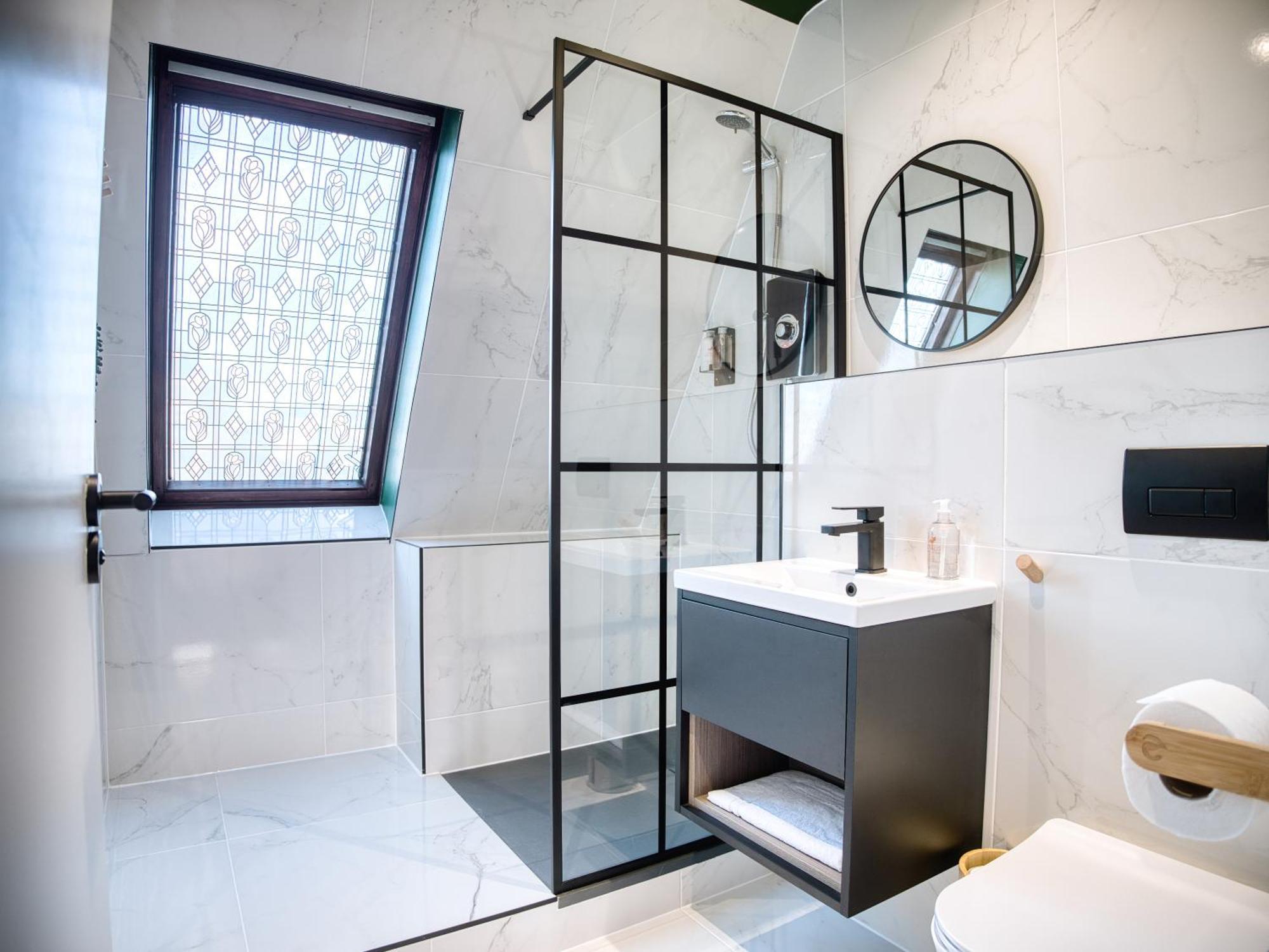 London Fulham - Hot Tub, Parking, Games & Cinema Room Экстерьер фото